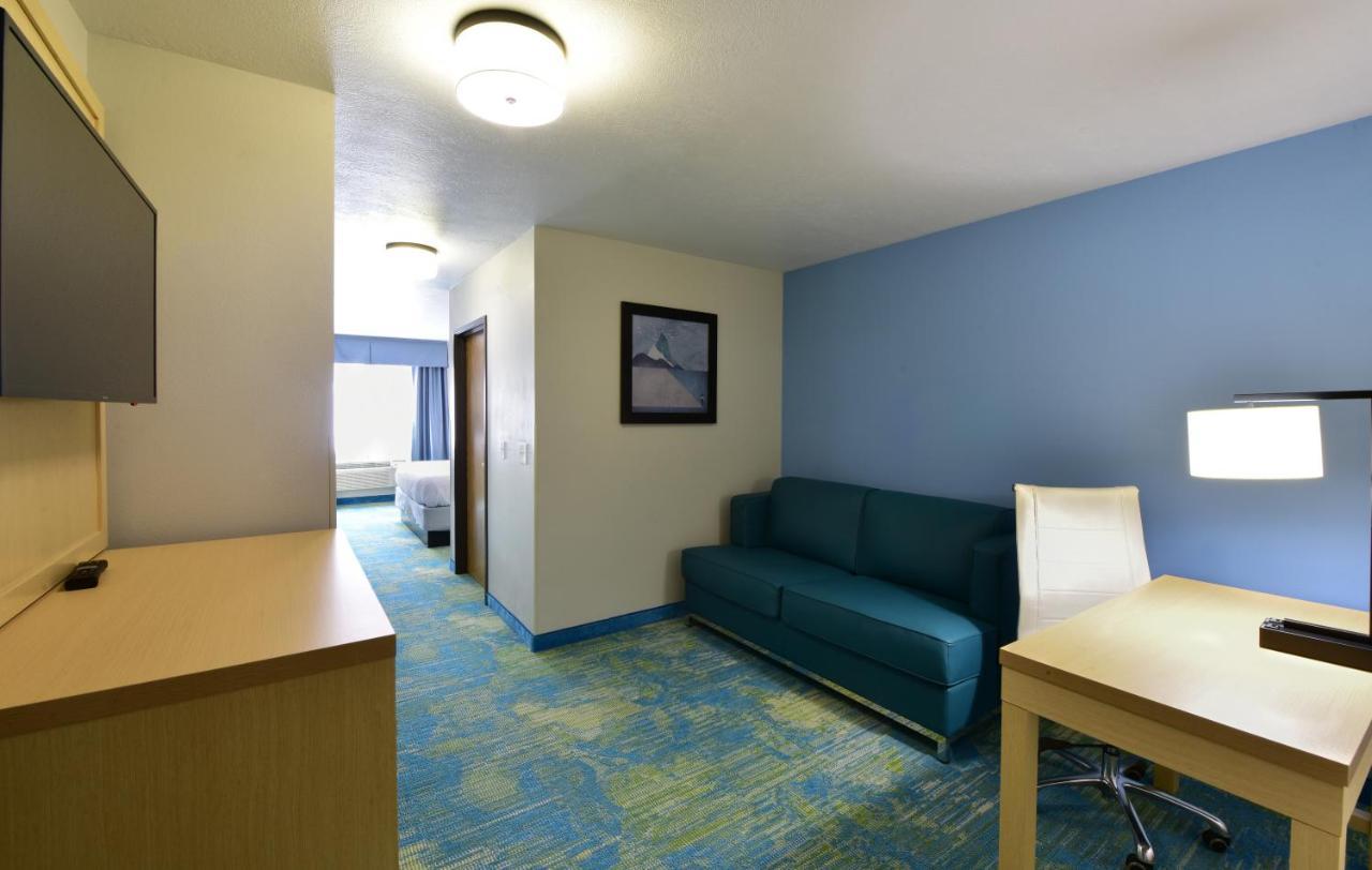 Days Inn By Wyndham Springville Exteriér fotografie