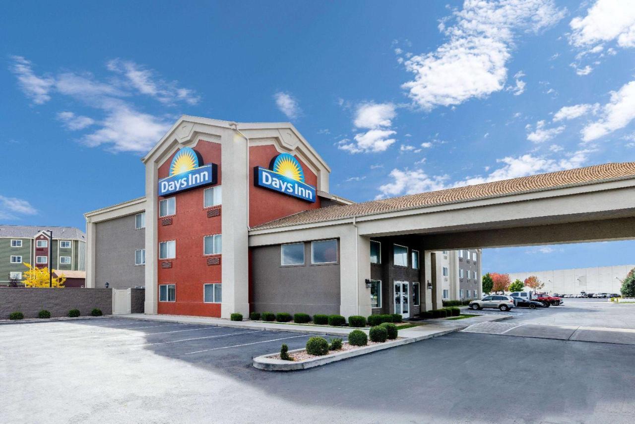 Days Inn By Wyndham Springville Exteriér fotografie